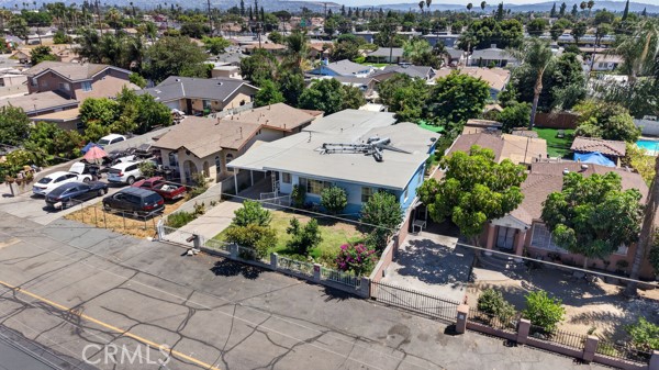 15834 E Kingside