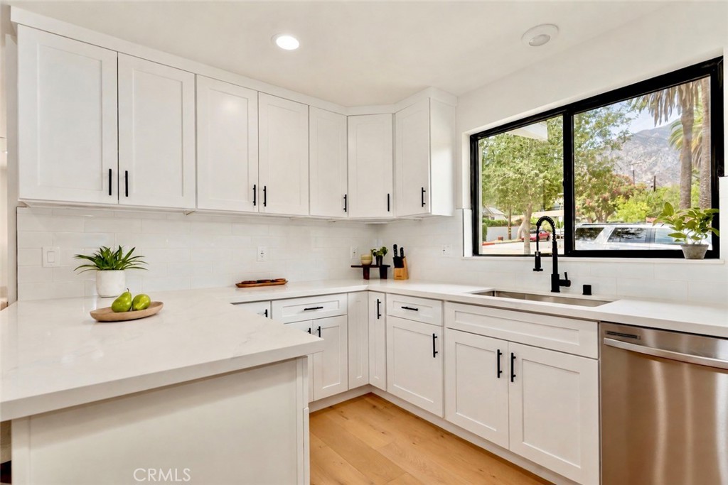 180 W Highland Avenue