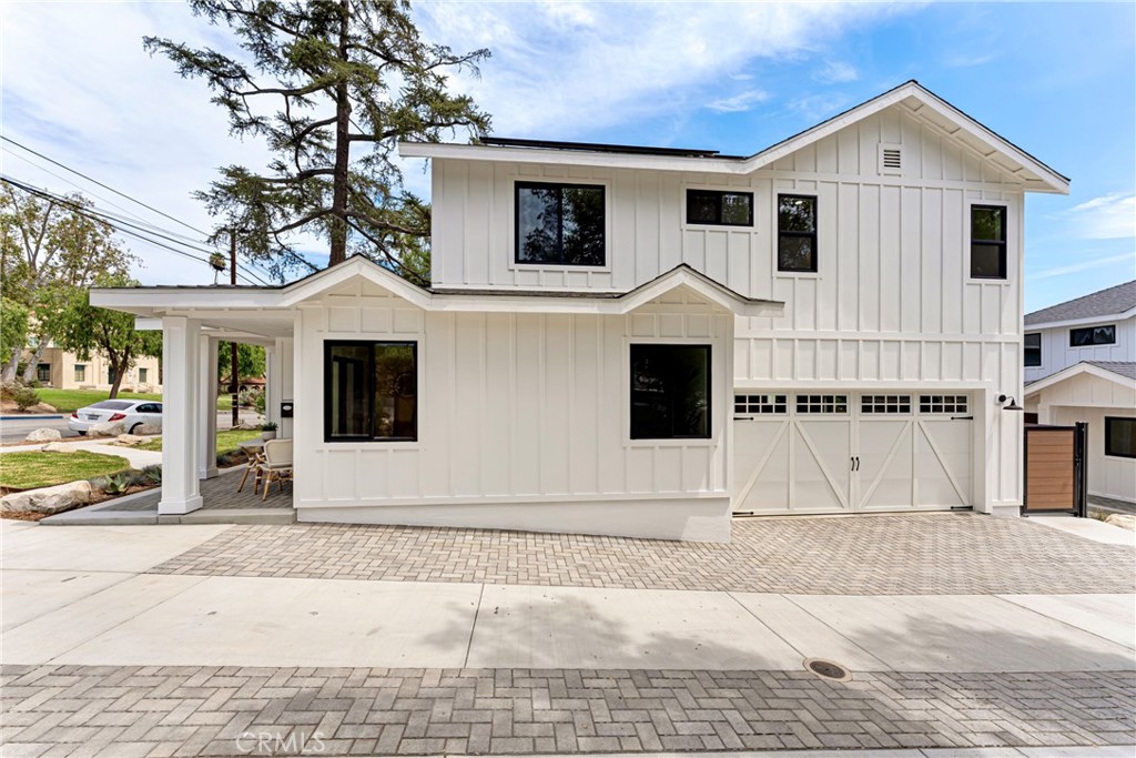 180 W Highland Avenue