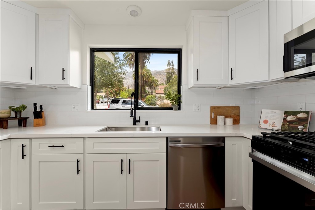180 W Highland Avenue