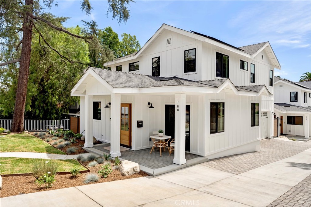 180 W Highland Avenue