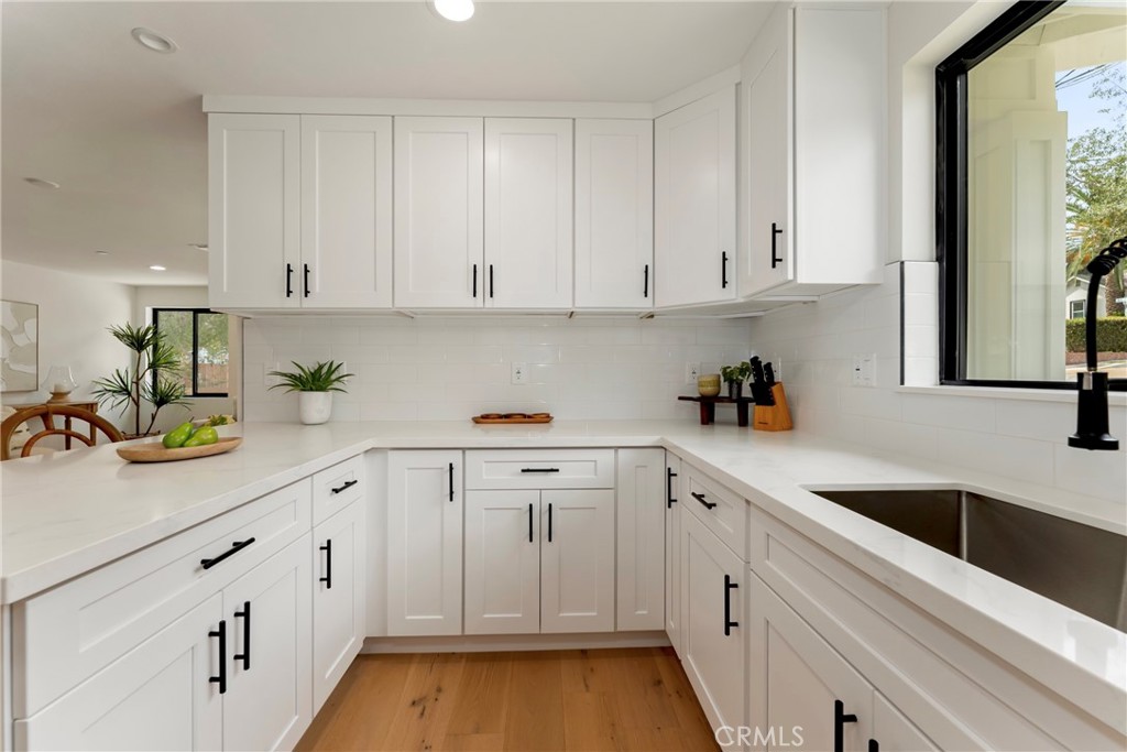 180 W Highland Avenue