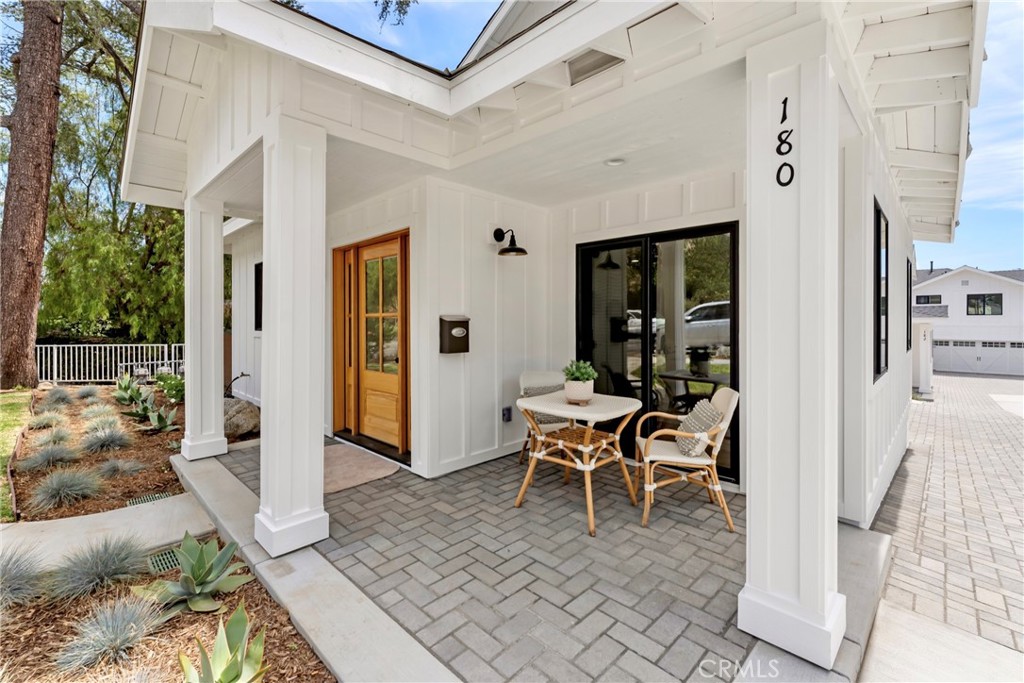 180 W Highland Avenue