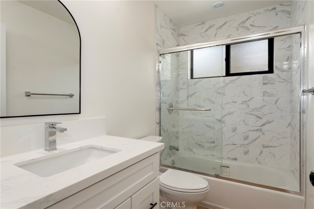 182 W Highland Avenue