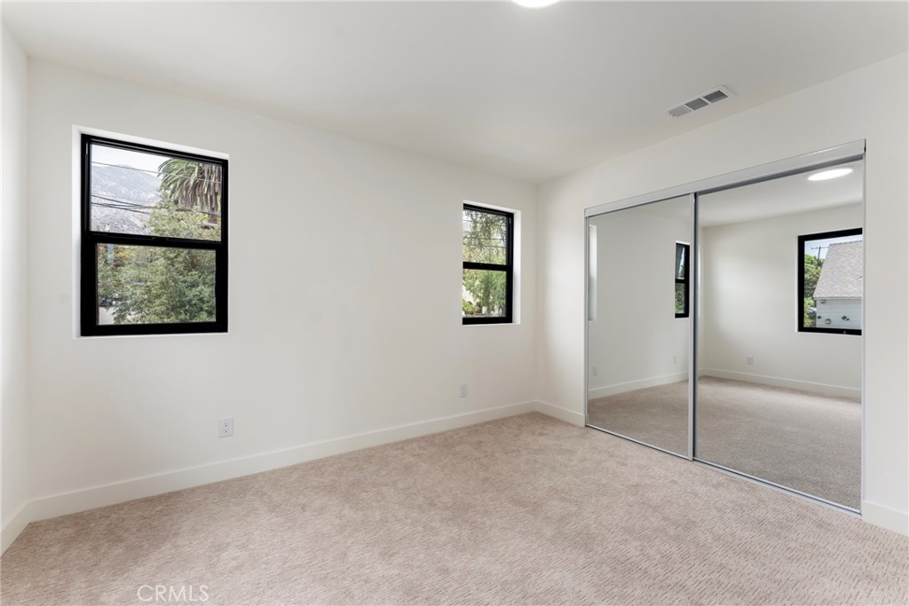 182 W Highland Avenue
