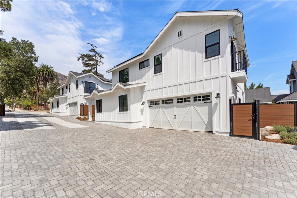 182 W Highland Avenue