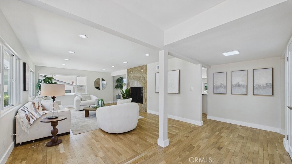 480 E Grandview