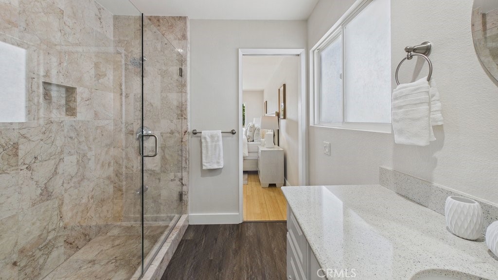 480 E Grandview