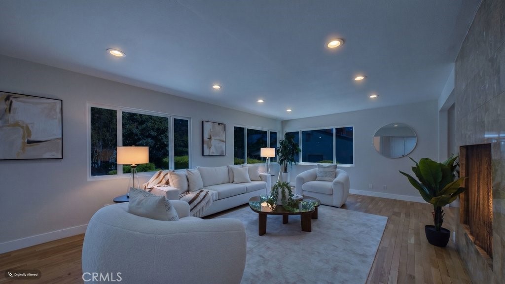 480 E Grandview