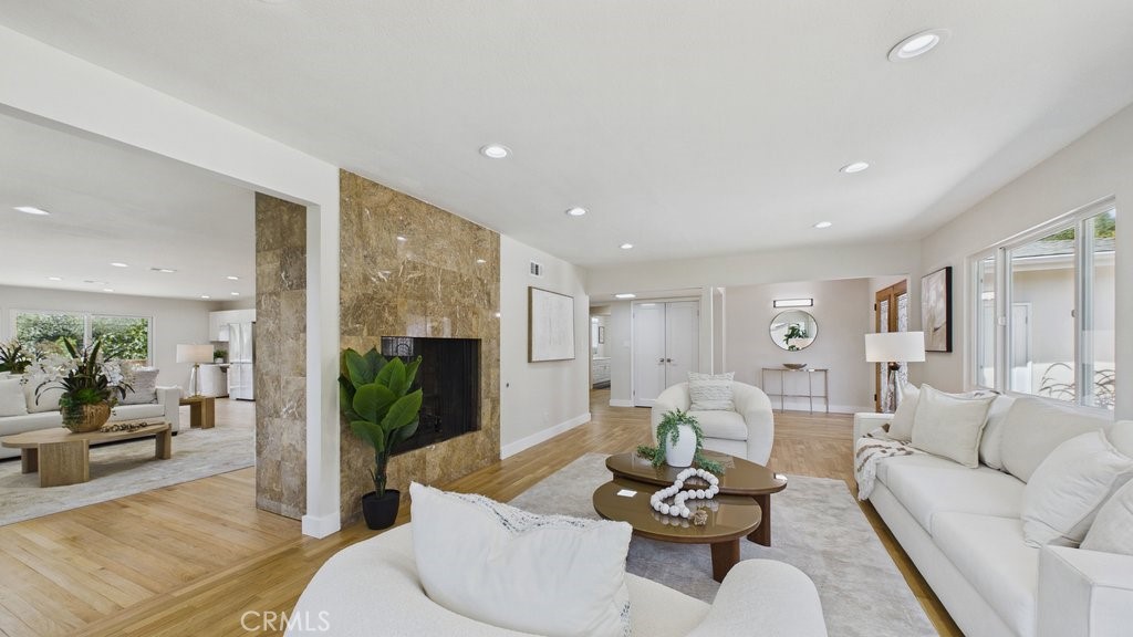 480 E Grandview