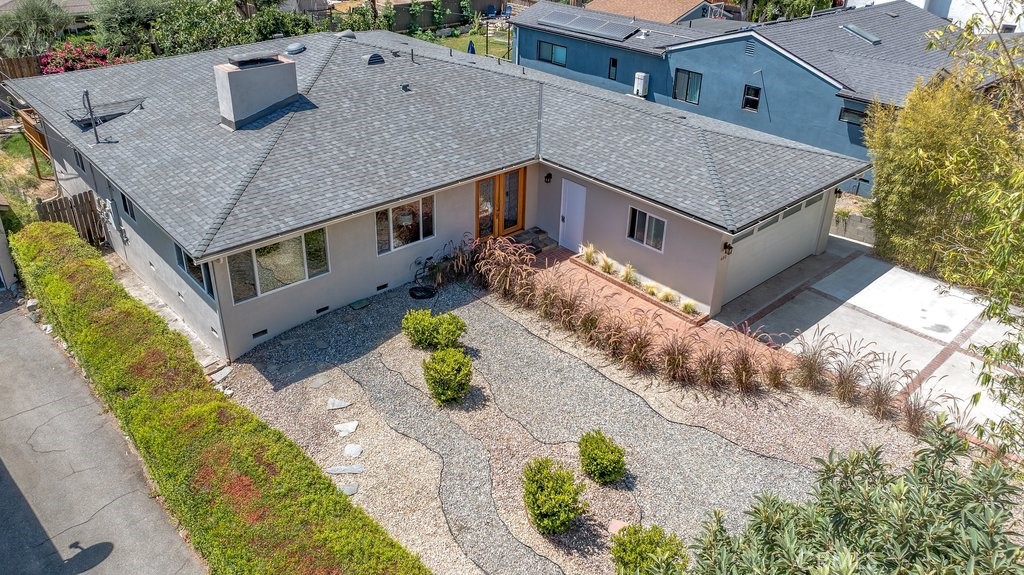 480 E Grandview