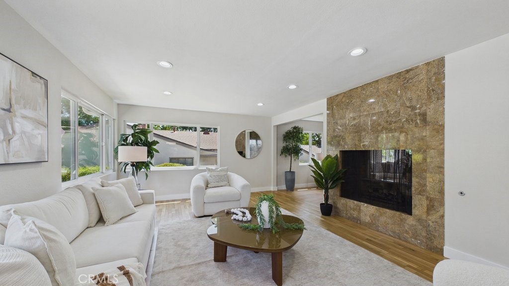 480 E Grandview