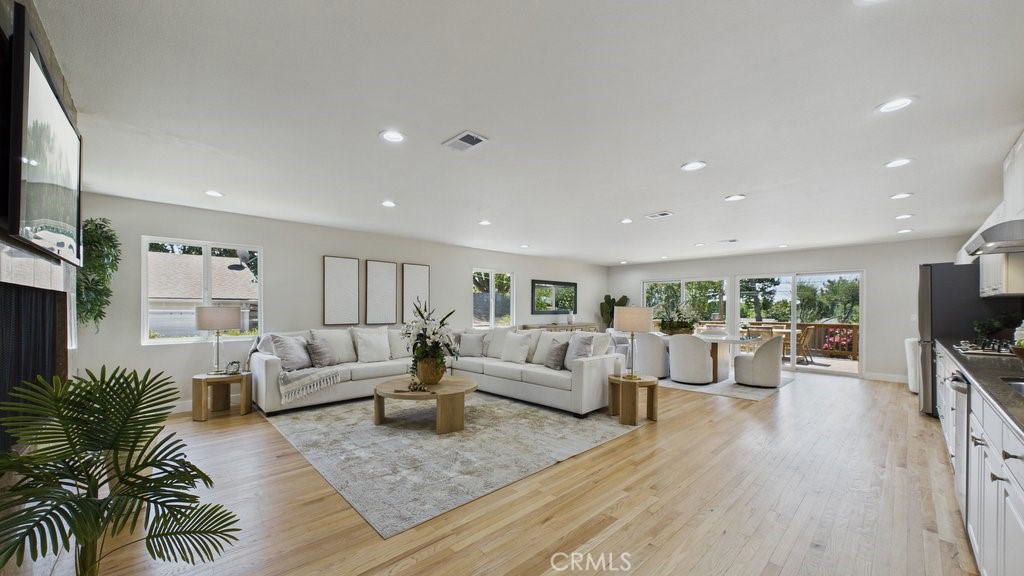 480 E Grandview