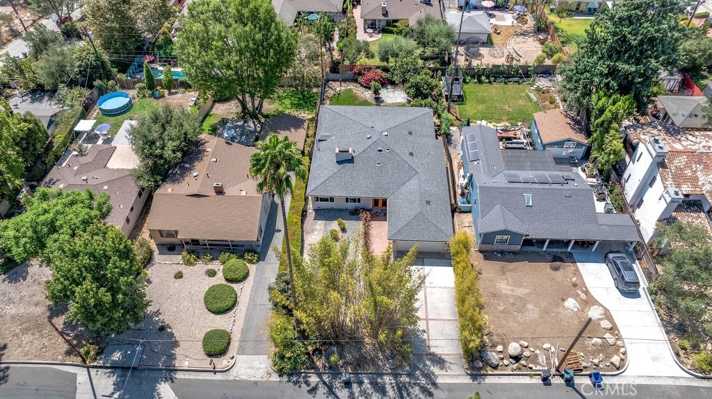 480 E Grandview
