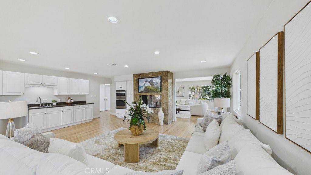 480 E Grandview