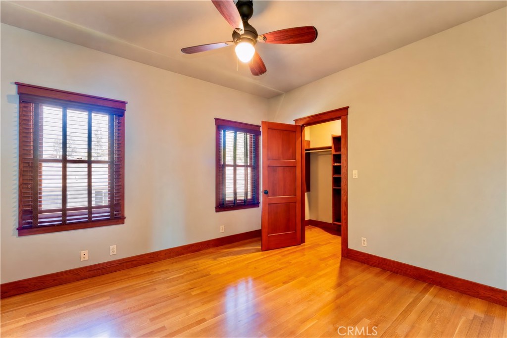 109 E Grandview