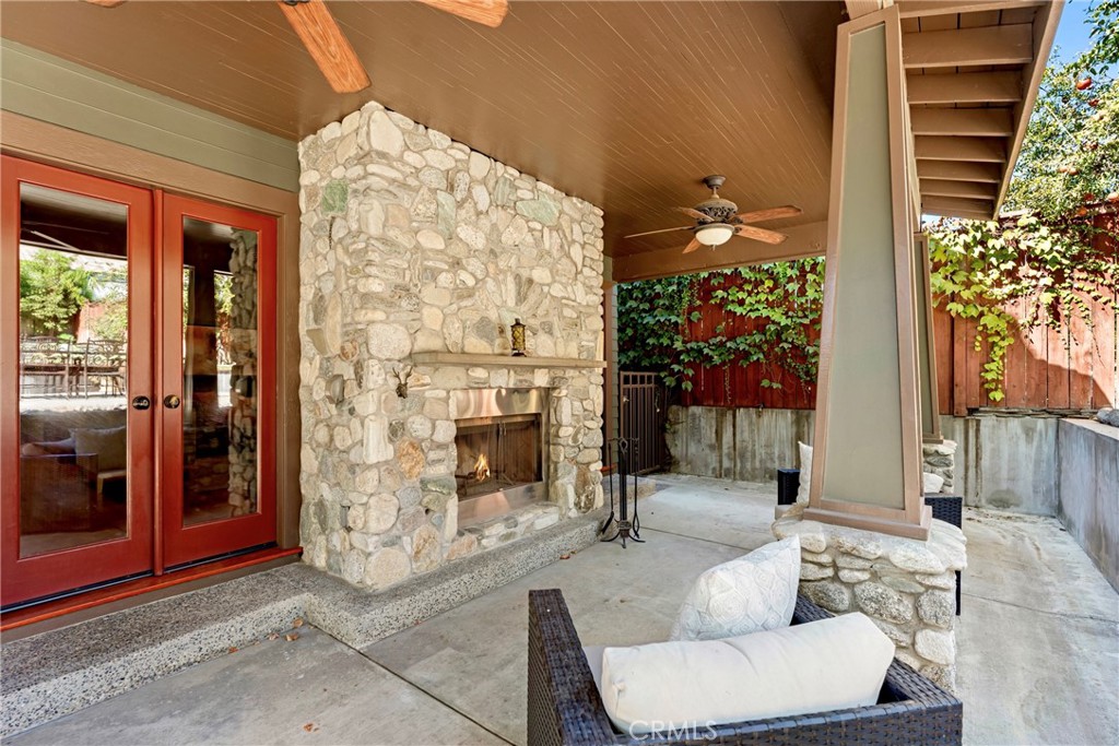 109 E Grandview
