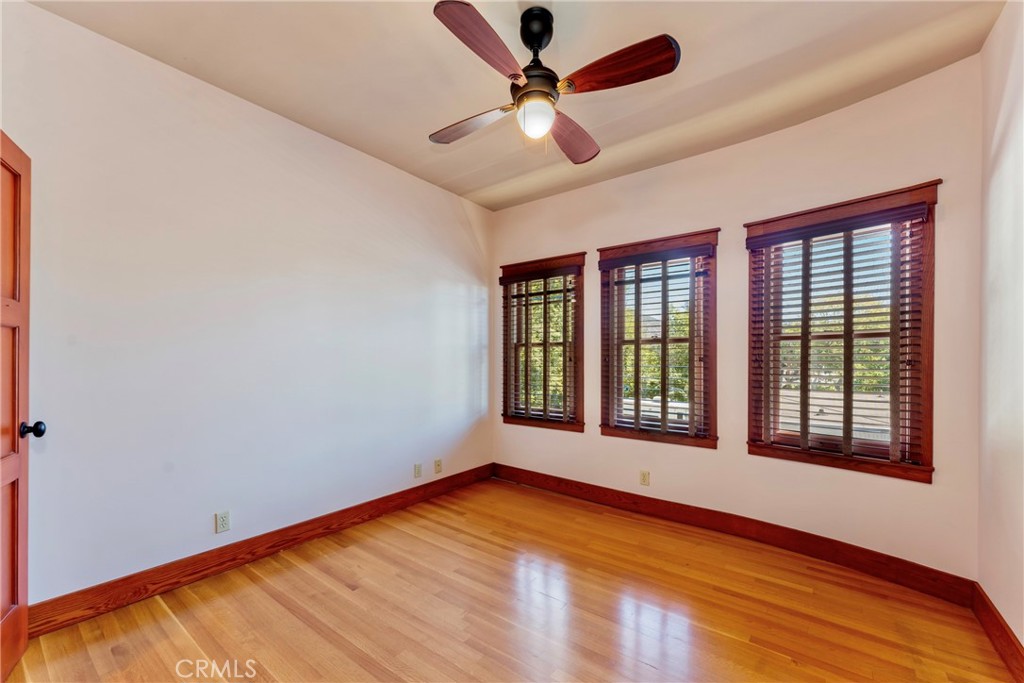 109 E Grandview