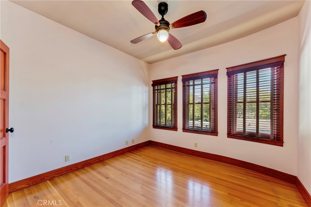 109 E Grandview