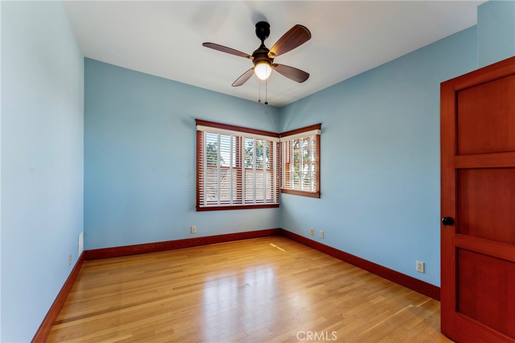 109 E Grandview