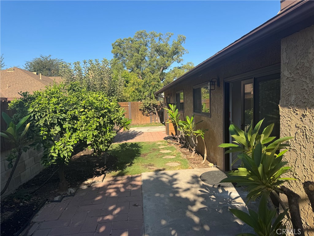 1530 Alamitas
