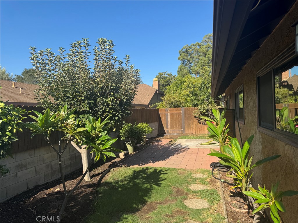 1530 Alamitas