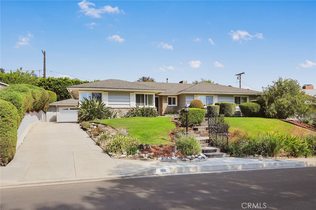 1816 Chantry Drive