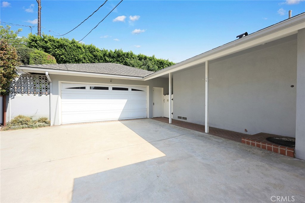 1816 Chantry Drive