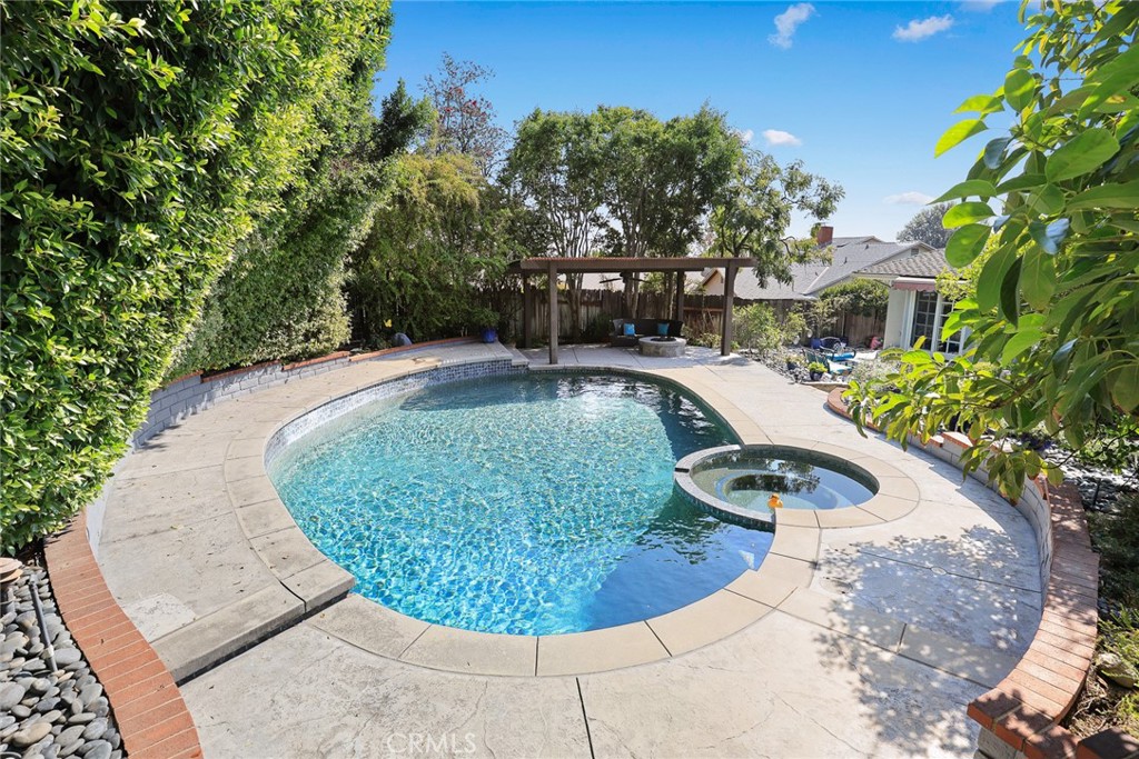 1816 Chantry Drive