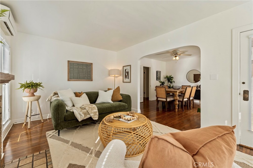 667 W Grandview