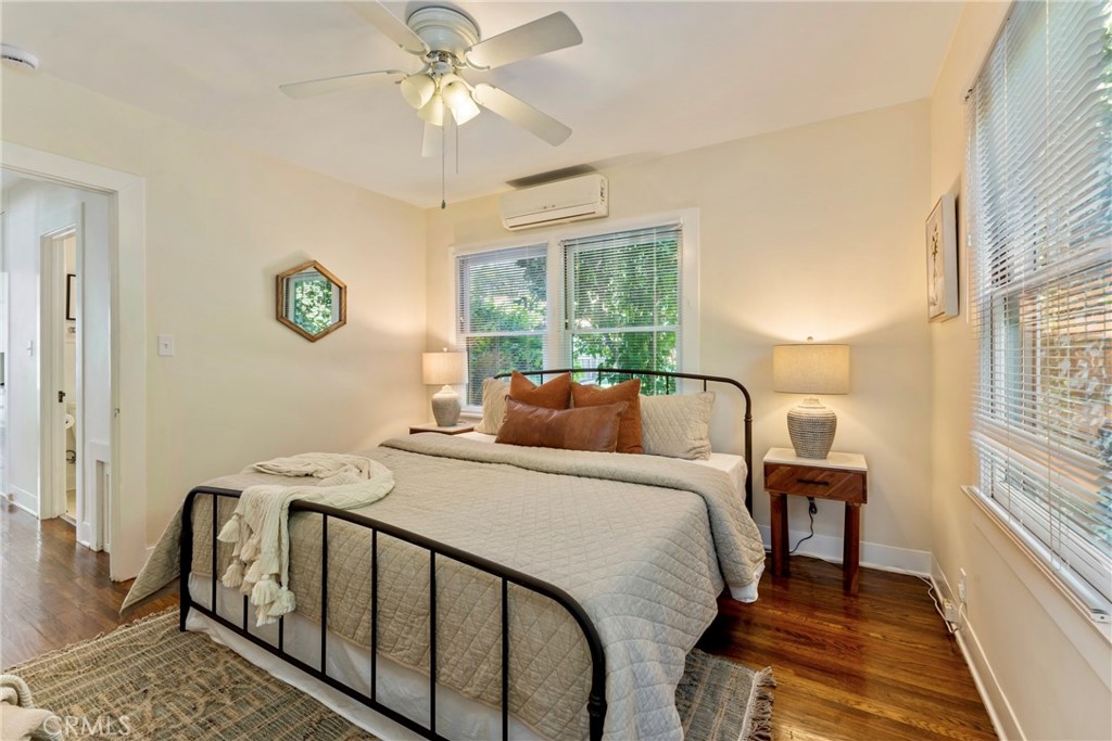 667 W Grandview