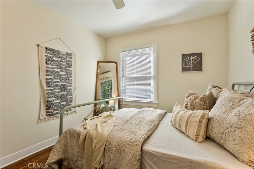 667 W Grandview