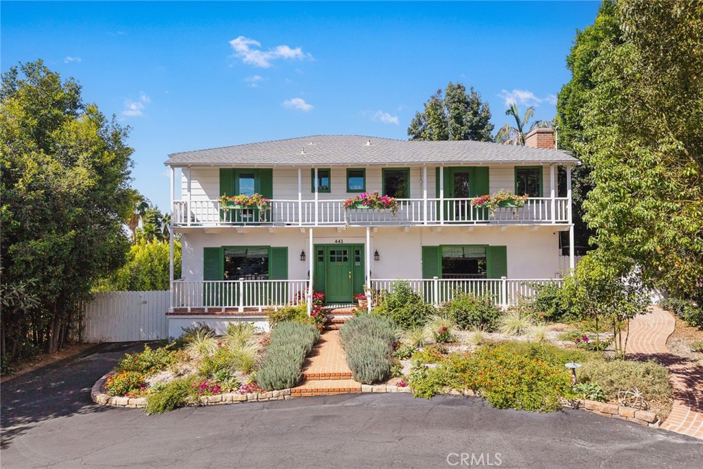 441 N Barranca