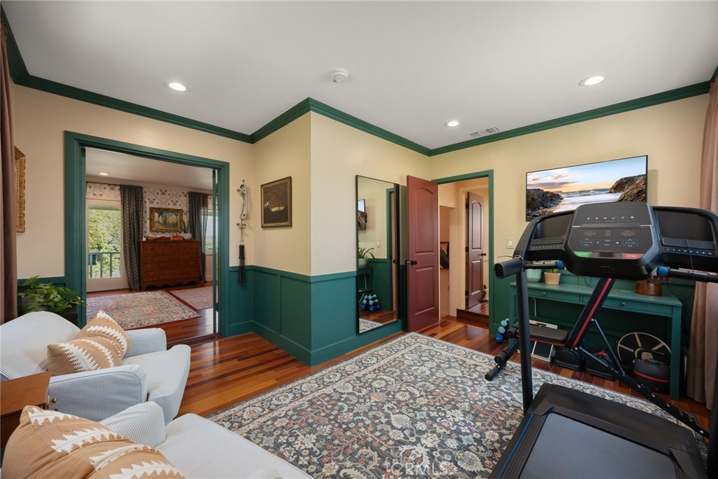 441 N Barranca