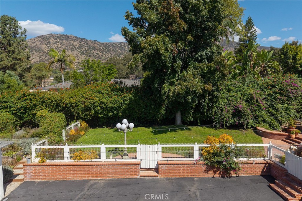 441 N Barranca