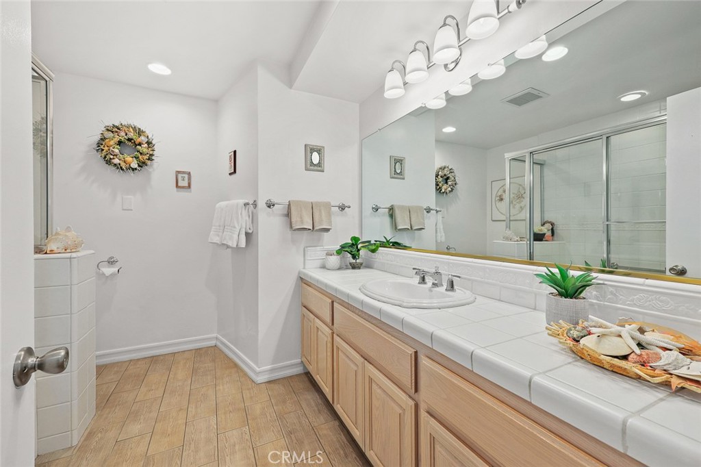 529 Redlands Ave