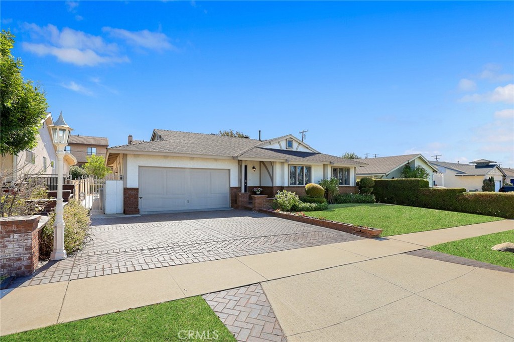 1056 N Calmgrove Avenue