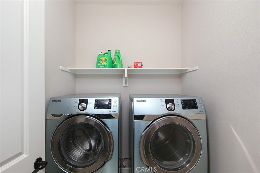 867 E Mountain Way Unit: D
