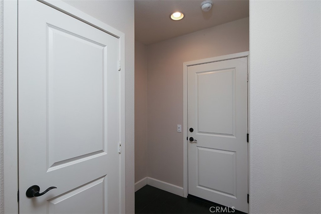 867 E Mountain Way Unit: D