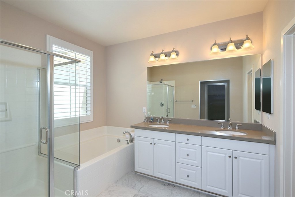 867 E Mountain Way Unit: D