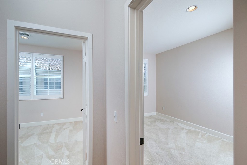 867 E Mountain Way Unit: D