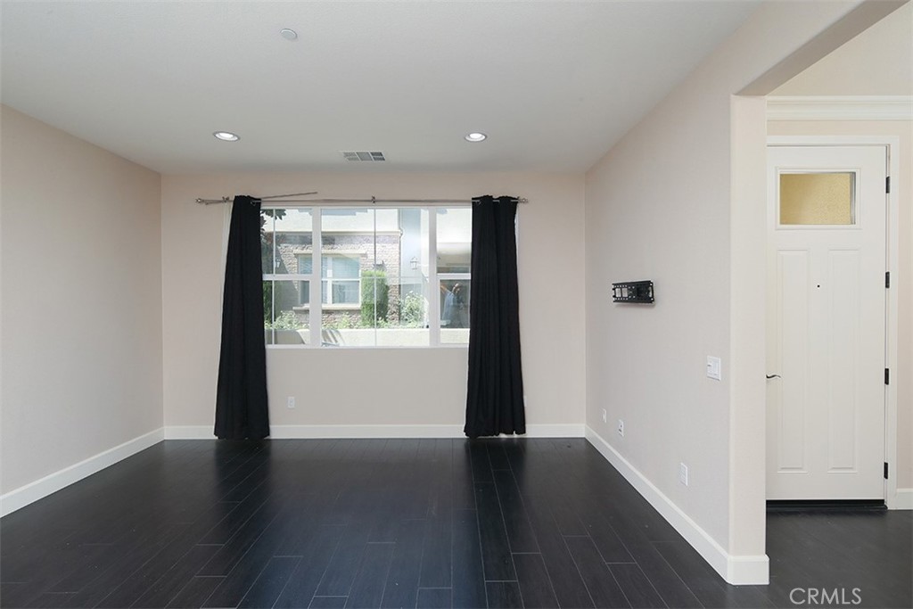 867 E Mountain Way Unit: D