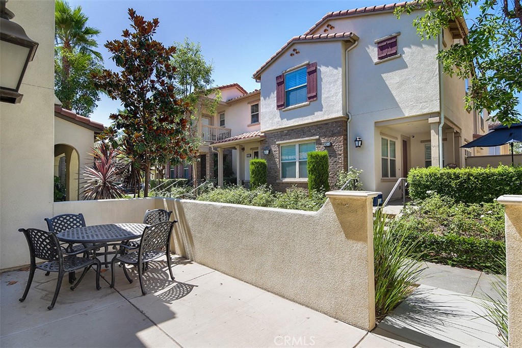 867 E Mountain Way Unit: D