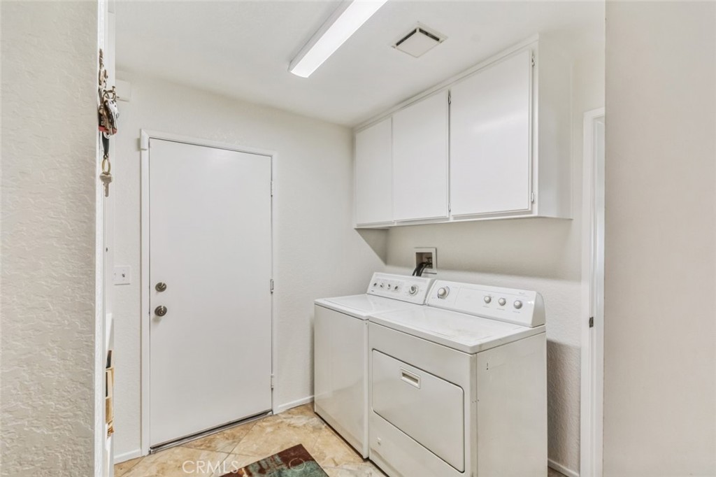 1537 West Shamrock Street