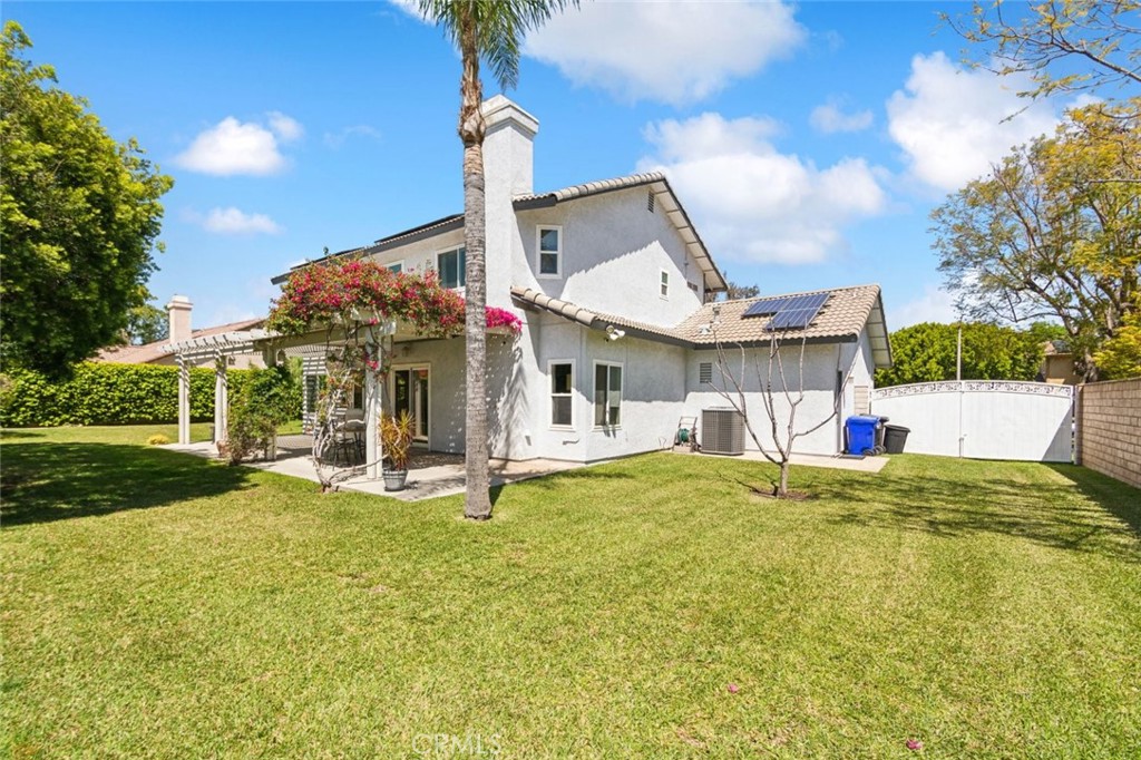 1537 West Shamrock Street