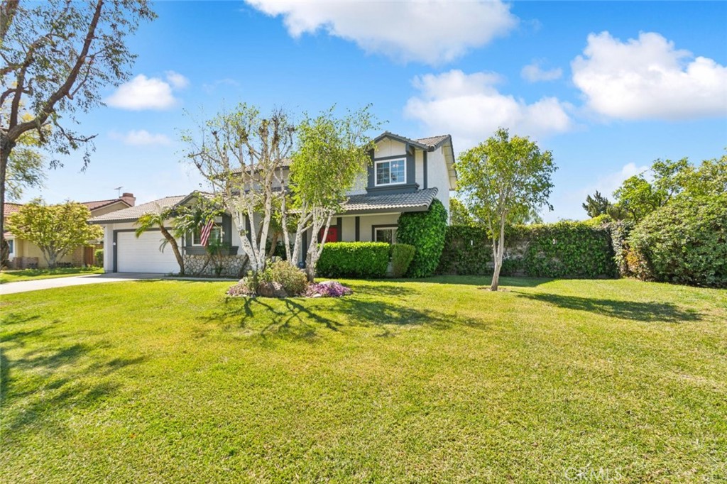 1537 West Shamrock Street