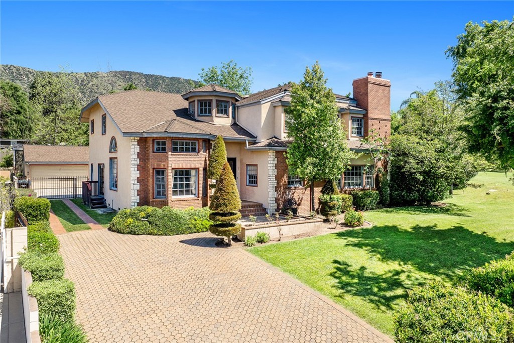 1005 W Milton Dr