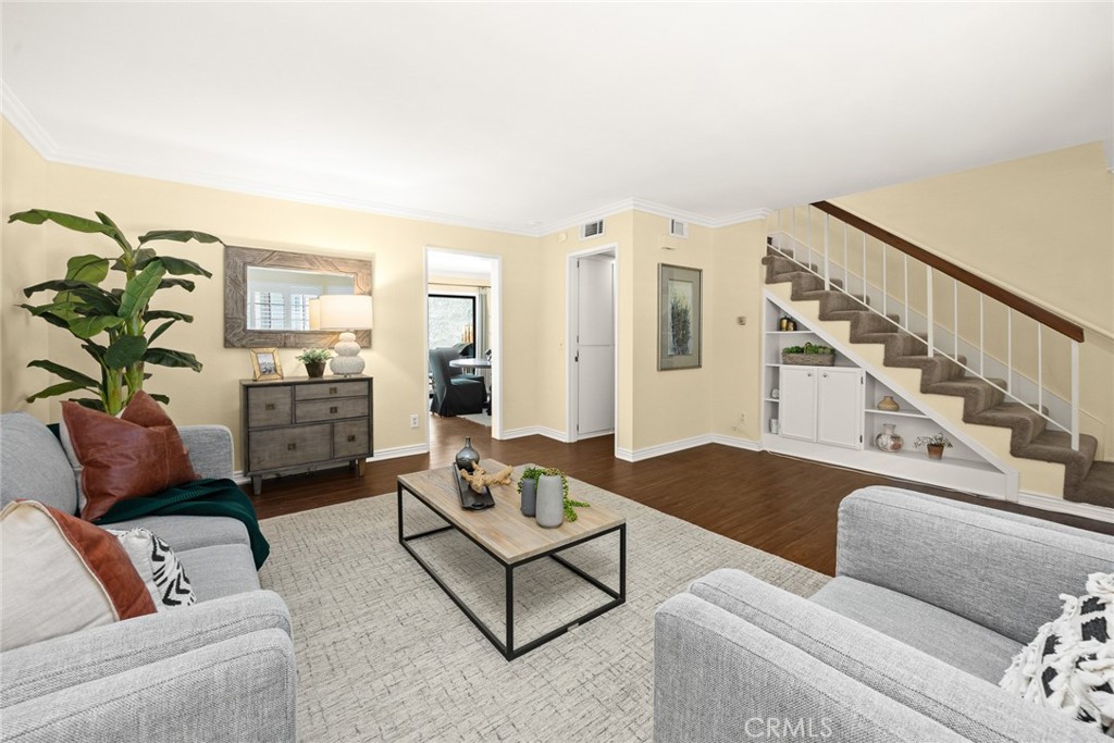 2590 Huntington Dr D