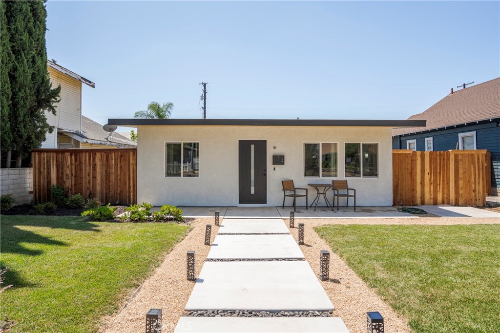 412 W 2nd Street