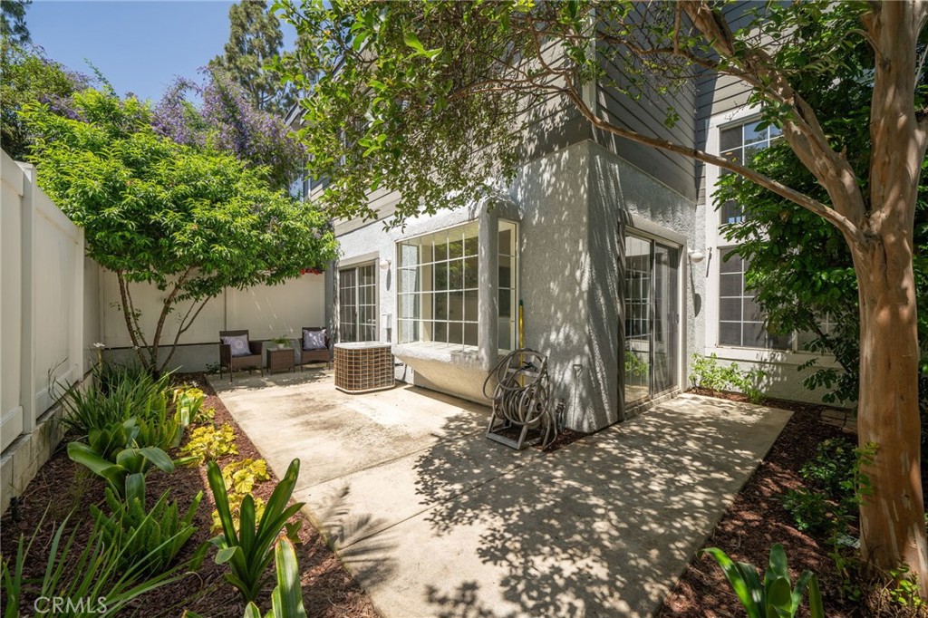 105 Autumn Oaks Lane